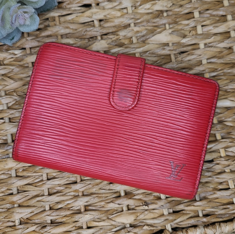 ❤️ LV Epi Porte Monnaie Billets Viennois Kiss Lock Wallet